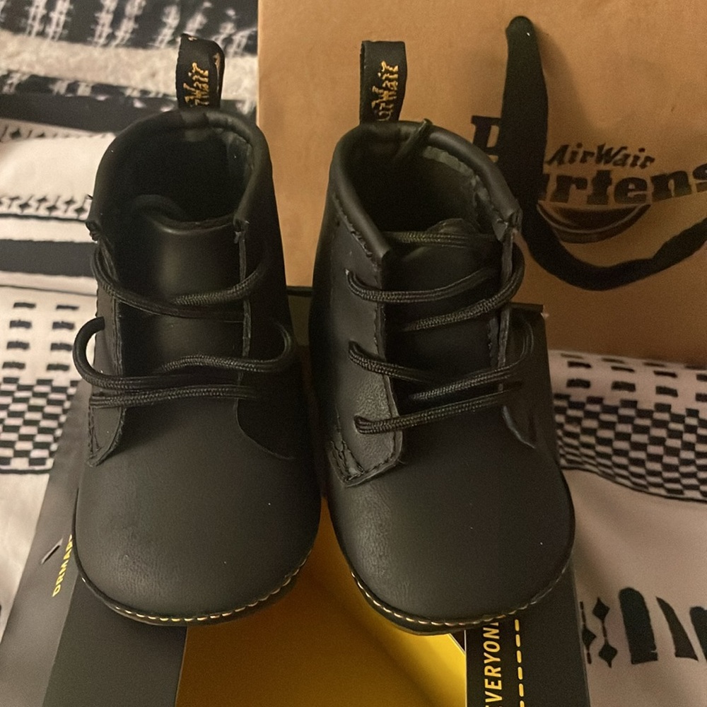Dr marten Boots